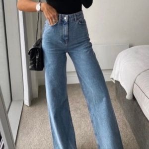 Zara 90s Full Length Wide Leg Jeans